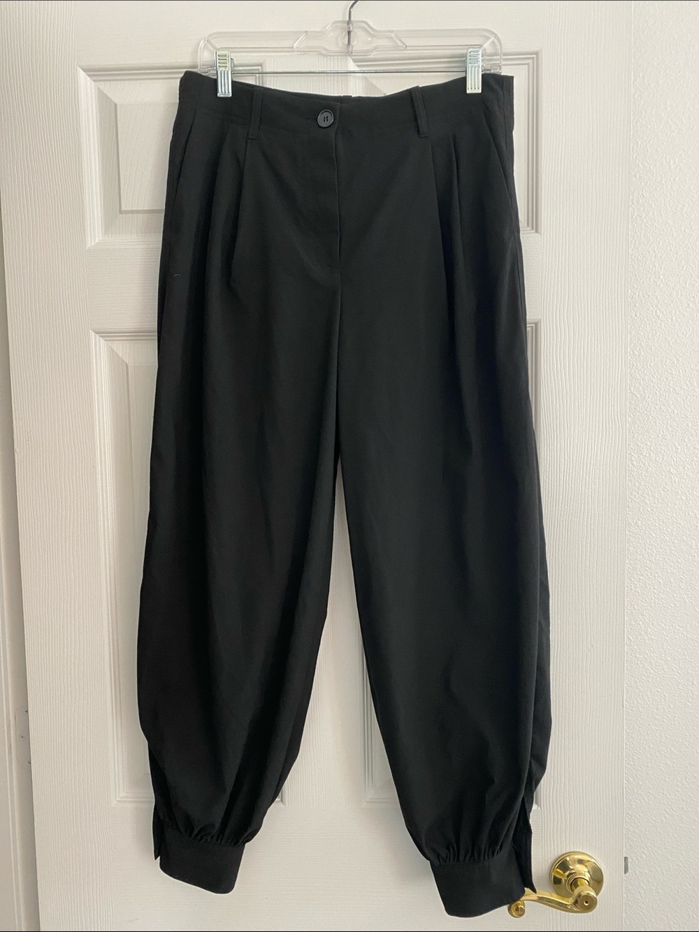 H&M Black Pleated Pants with Button Cuffs Size 6